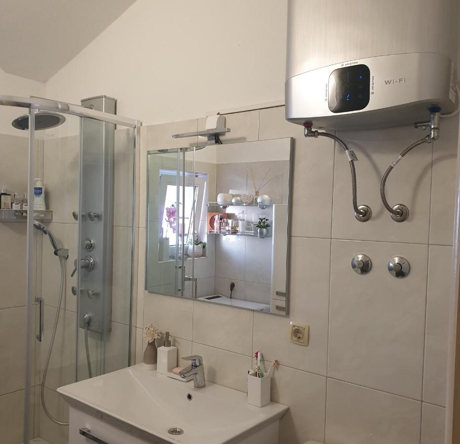 Apartmani Mlikotic Dugi Rat Quarto foto